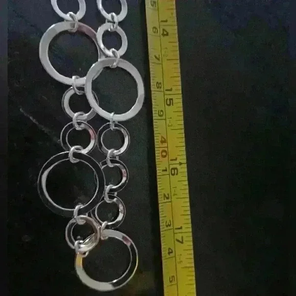 Gold Circle chain necklace - Picture 2 of 4